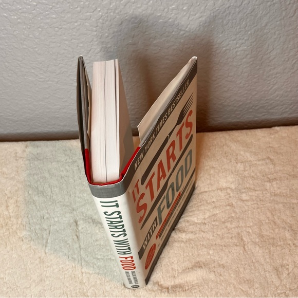 It Starts with Food Discover the Whole30 and Change Your Life in Unexpected Ways - Picture 3 of 13